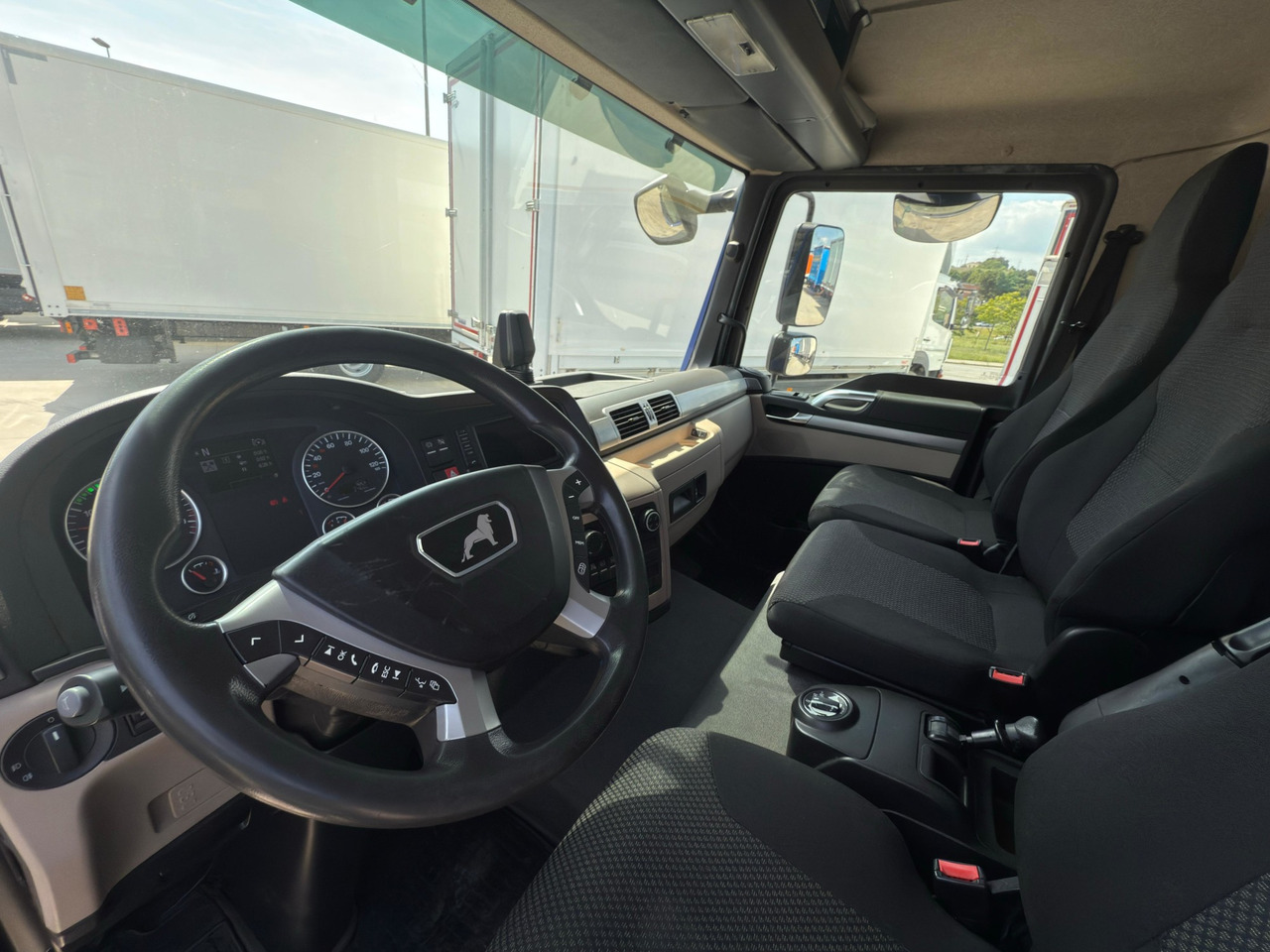 MAN 12.190 BL TGL E6 (Chassis) - 캡 새시 트럭 : 사진 5 MAN 12.190 BL TGL E6 (Chassis) - 캡 새시 트럭 : 사진 5