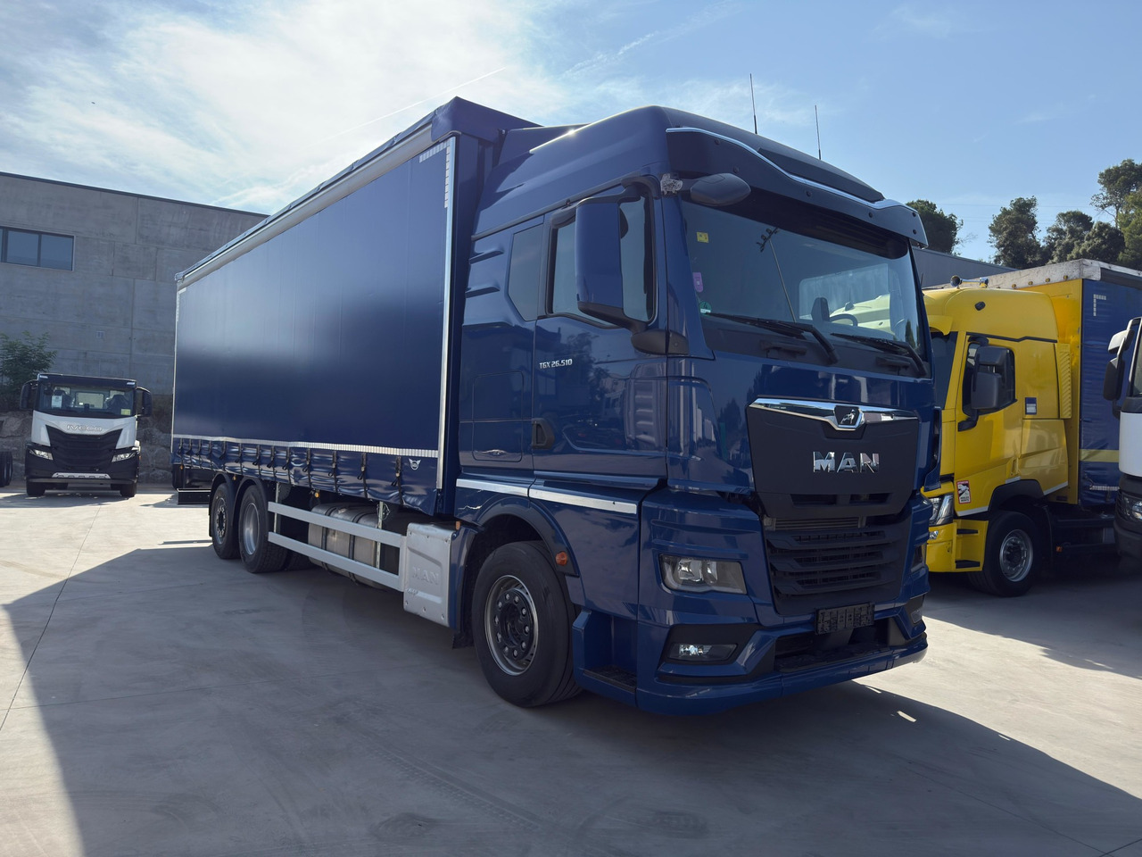MAN 26.510 TGX E6 (Tauliner) - 커튼사이더 트럭 : 사진 2 MAN 26.510 TGX E6 (Tauliner) - 커튼사이더 트럭 : 사진 2