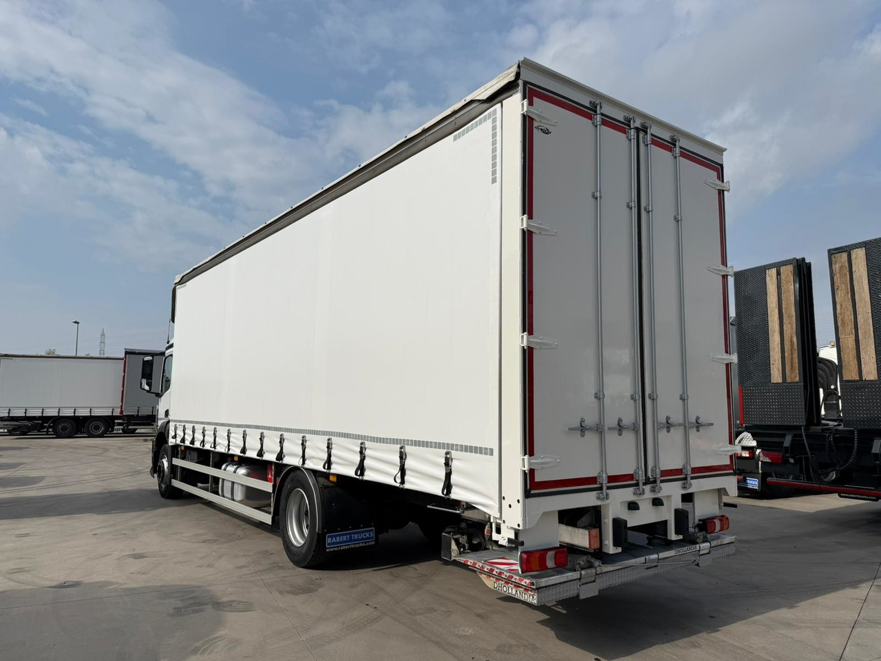 MERCEDES BENZ 18.27 Antos E6 (Tauliner) - 커튼사이더 트럭 : 사진 4 MERCEDES BENZ 18.27 Antos E6 (Tauliner) - 커튼사이더 트럭 : 사진 4