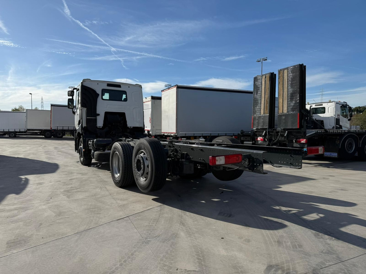 RENAULT C380.26 E6 (Chassis) - 캡 새시 트럭 : 사진 4 RENAULT C380.26 E6 (Chassis) - 캡 새시 트럭 : 사진 4