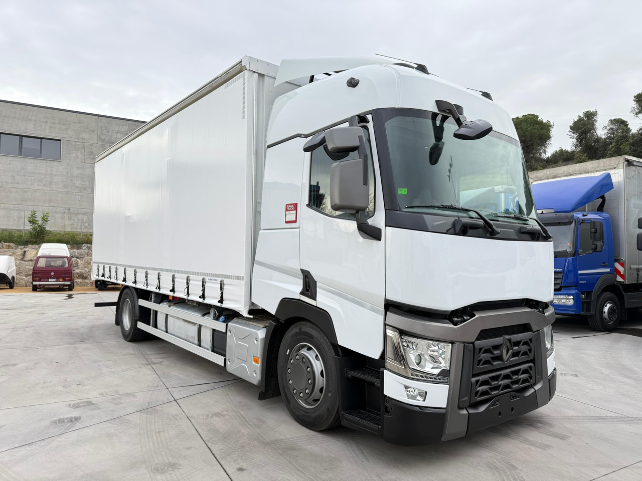 RENAULT T430 E6 (Tauliner) - 커튼사이더 트럭 : 사진 2 RENAULT T430 E6 (Tauliner) - 커튼사이더 트럭 : 사진 2