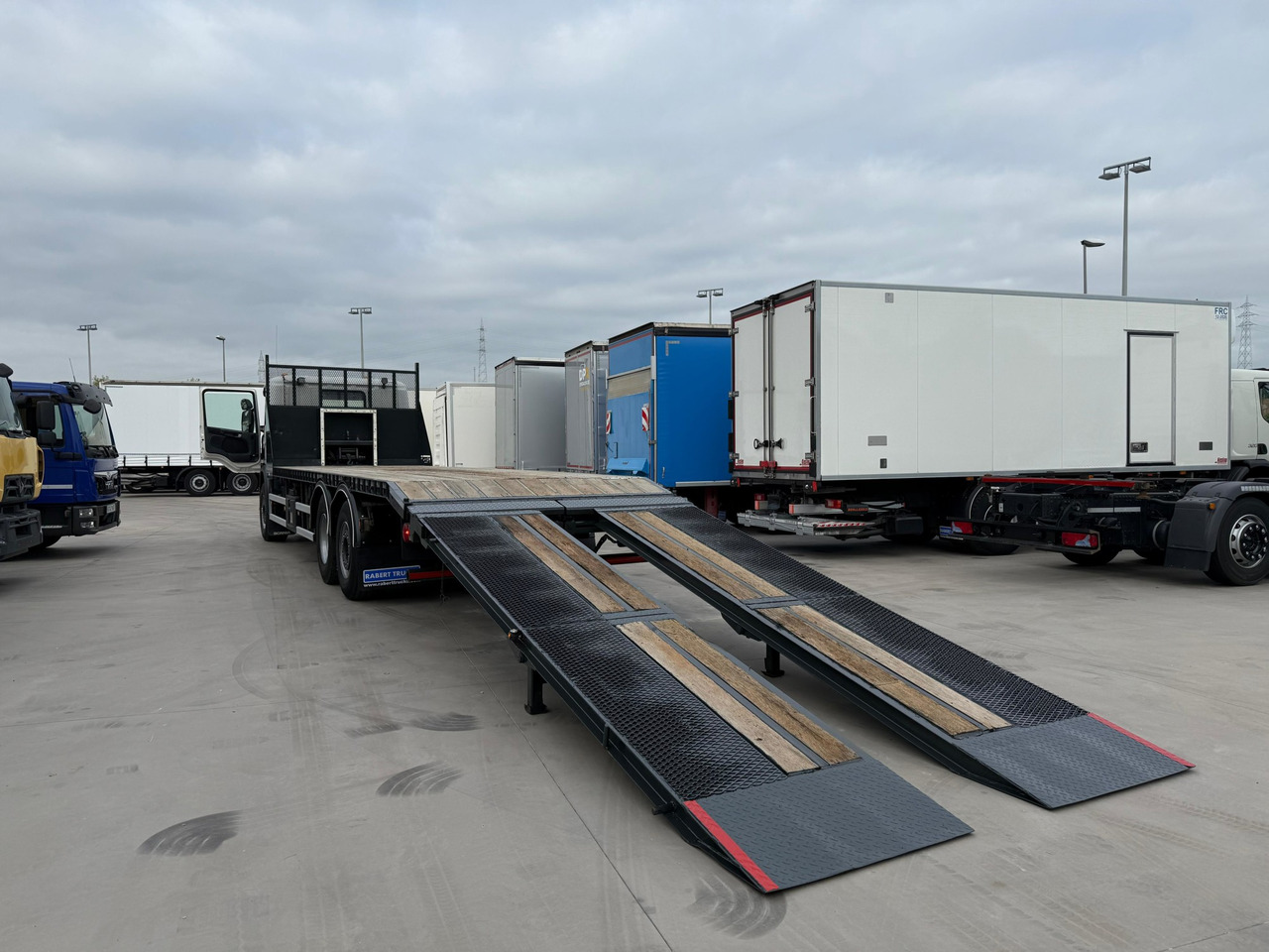 SCANIA P410 E6 (Machinery Carrier) - 자동 운반 장치 트럭 : 사진 5 SCANIA P410 E6 (Machinery Carrier) - 자동 운반 장치 트럭 : 사진 5