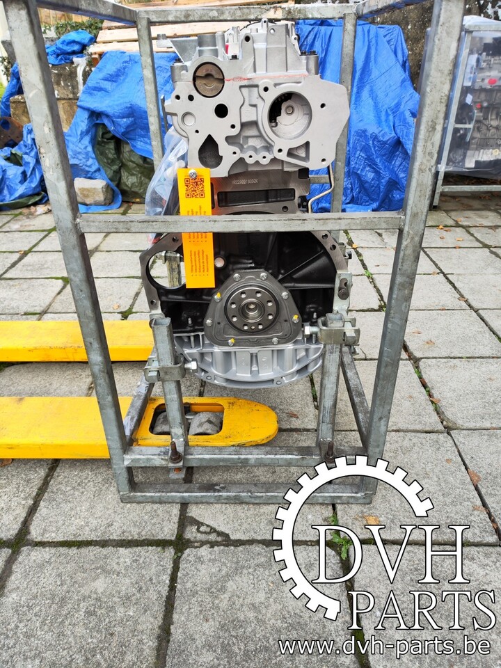 RENAULT M9T RWD - PROPULSION RENAULT M9T RWD - PROPULSION - 엔진 패널 밴 용 : 사진 4 RENAULT M9T RWD - PROPULSION RENAULT M9T RWD - PROPULSION - 엔진 패널 밴 용 : 사진 4