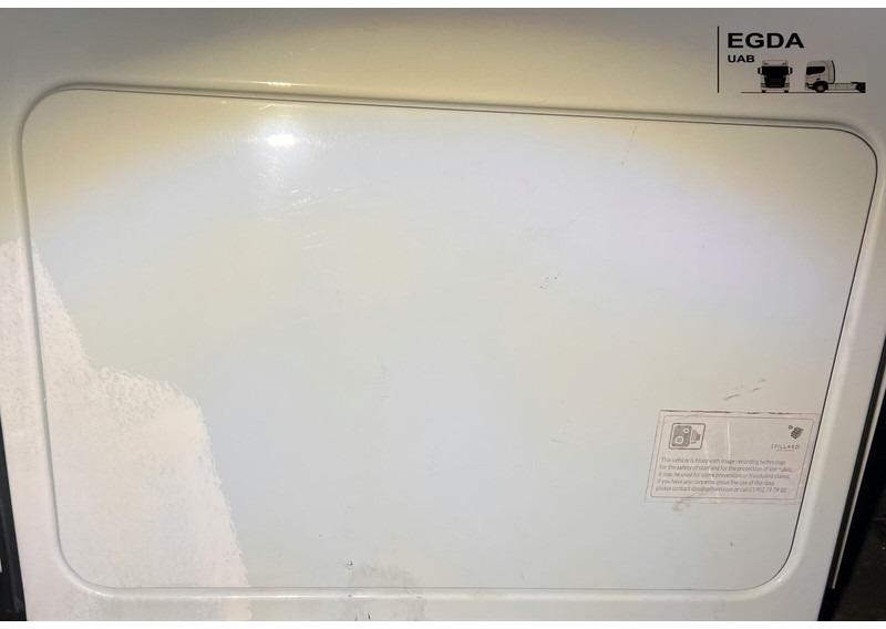 Iveco left side - 운전실 및 내부 : 사진 1 Iveco left side - 운전실 및 내부 : 사진 1