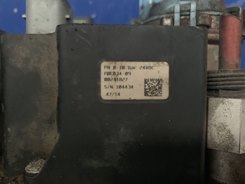 Volvo FM11 - 연료 펌프 : 사진 2 Volvo FM11 - 연료 펌프 : 사진 2
