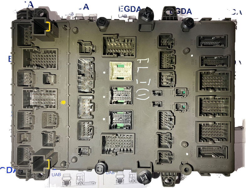 Volvo - 전기 설비 : 사진 2 Volvo - 전기 설비 : 사진 2