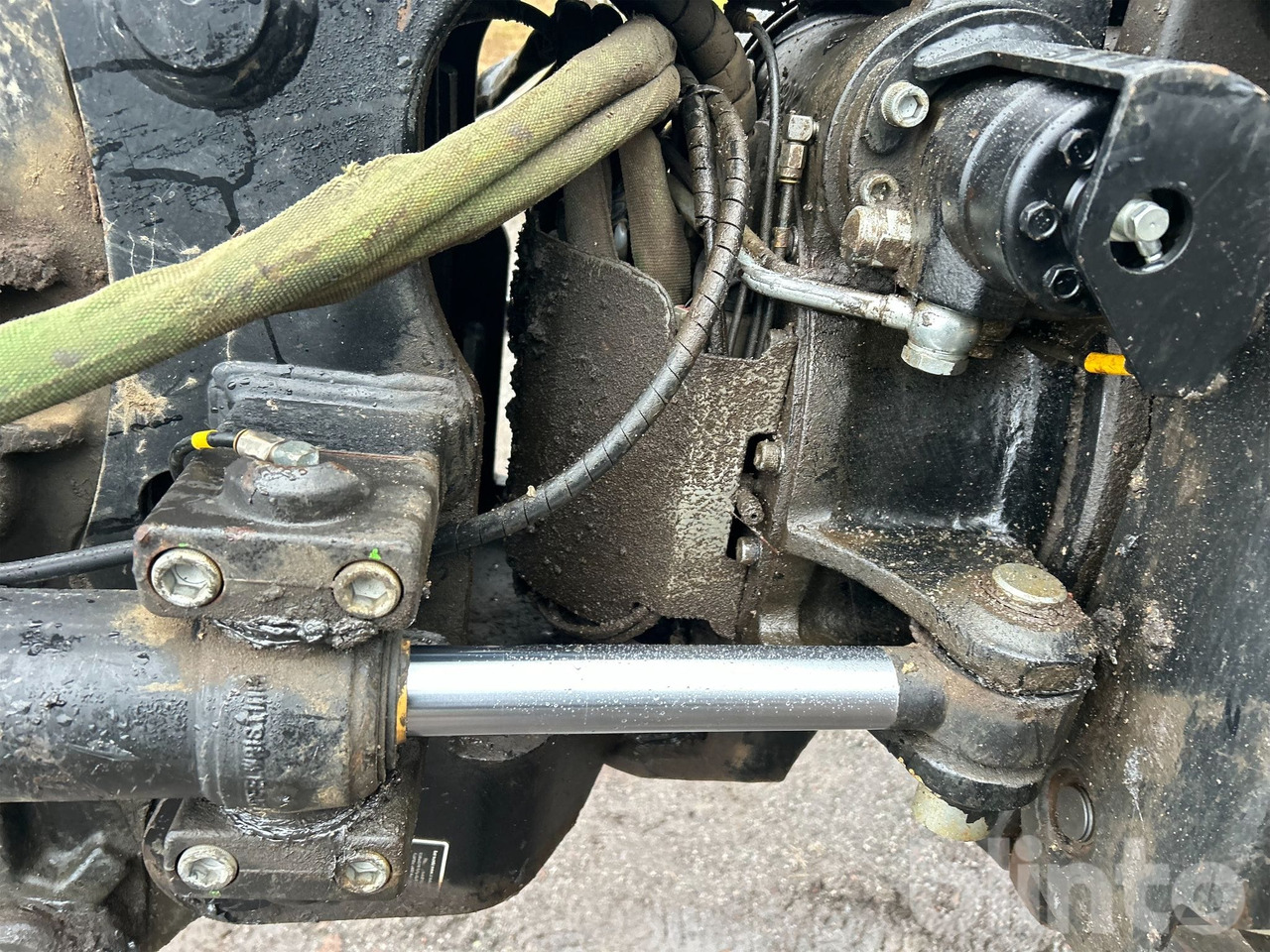 크롤러 굴삭기 CAT 313 NG : 사진 41 크롤러 굴삭기 CAT 313 NG : 사진 41