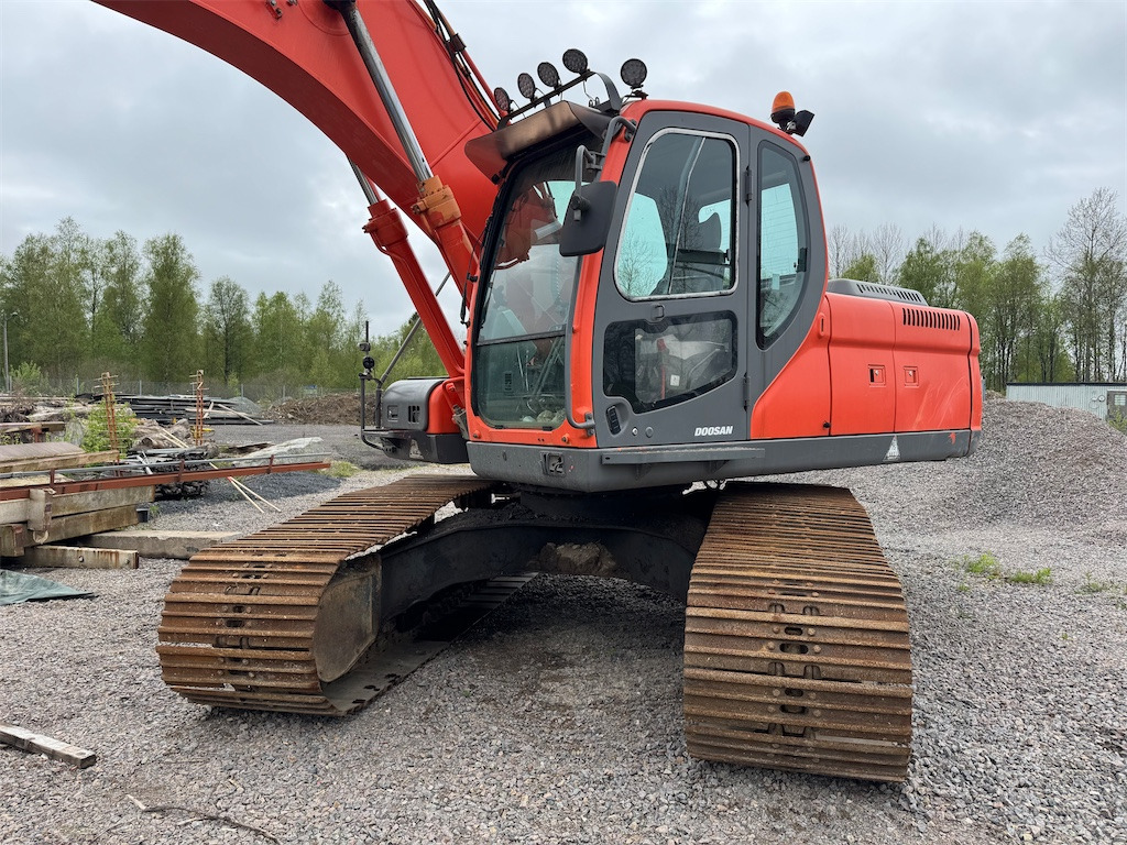 DOOSAN DX 225 LC - 크롤러 굴삭기 : 사진 2 DOOSAN DX 225 LC - 크롤러 굴삭기 : 사진 2