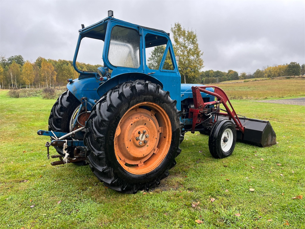 FORD POWER MAJOR - 장궤형 트랙터 : 사진 5 FORD POWER MAJOR - 장궤형 트랙터 : 사진 5