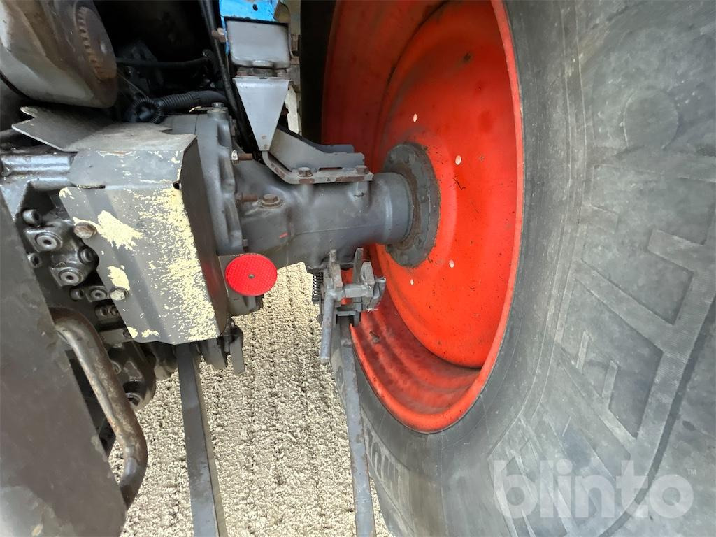 장궤형 트랙터 Fendt 410 Vario (2001) : 사진 30