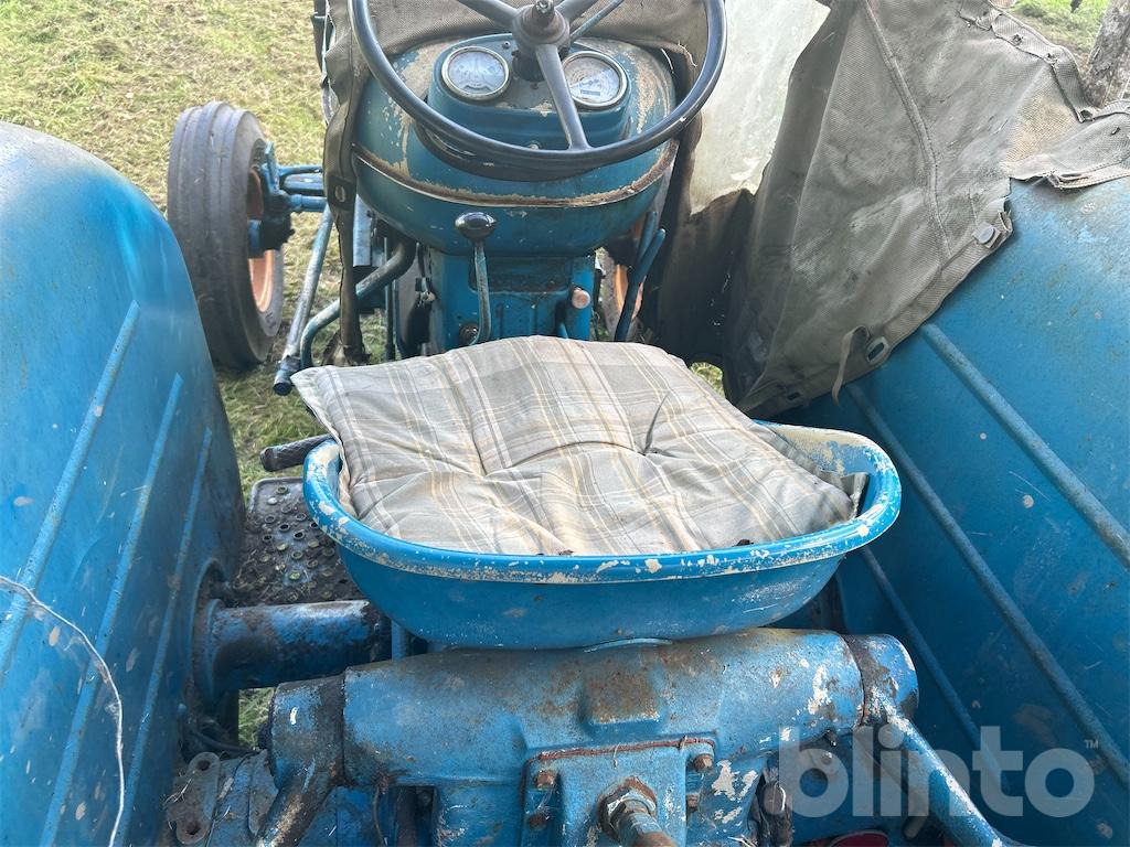 장궤형 트랙터 Fordson Power Major (1953) : 사진 34