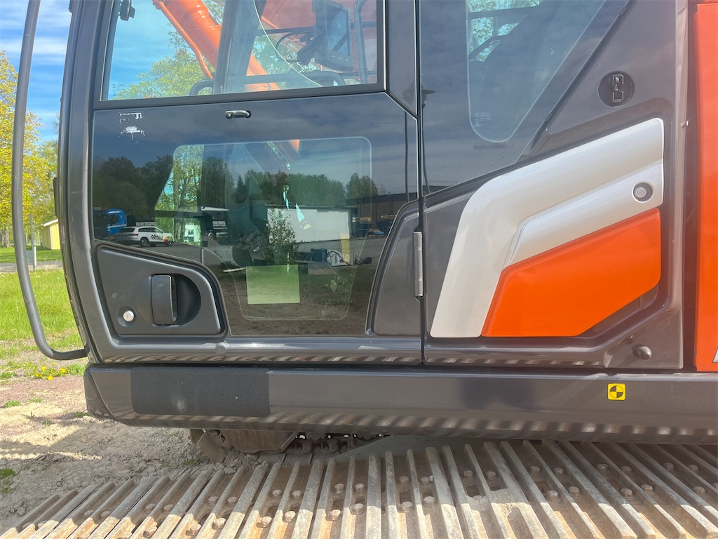 크롤러 굴삭기 Hitachi ZX225USLC-7 : 사진 44