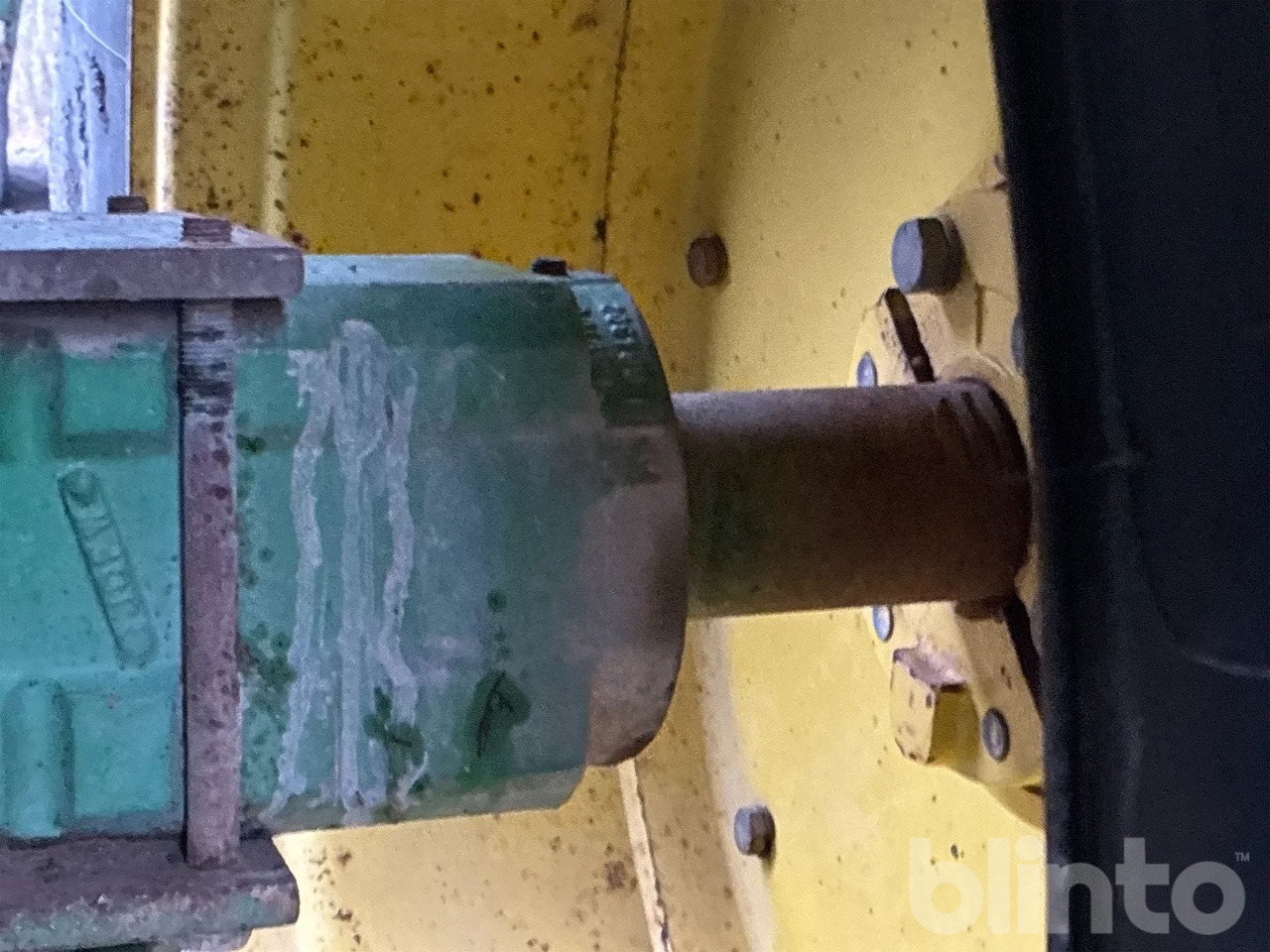 장궤형 트랙터 J. DEERE 4250 4WD : 사진 33 장궤형 트랙터 J. DEERE 4250 4WD : 사진 33