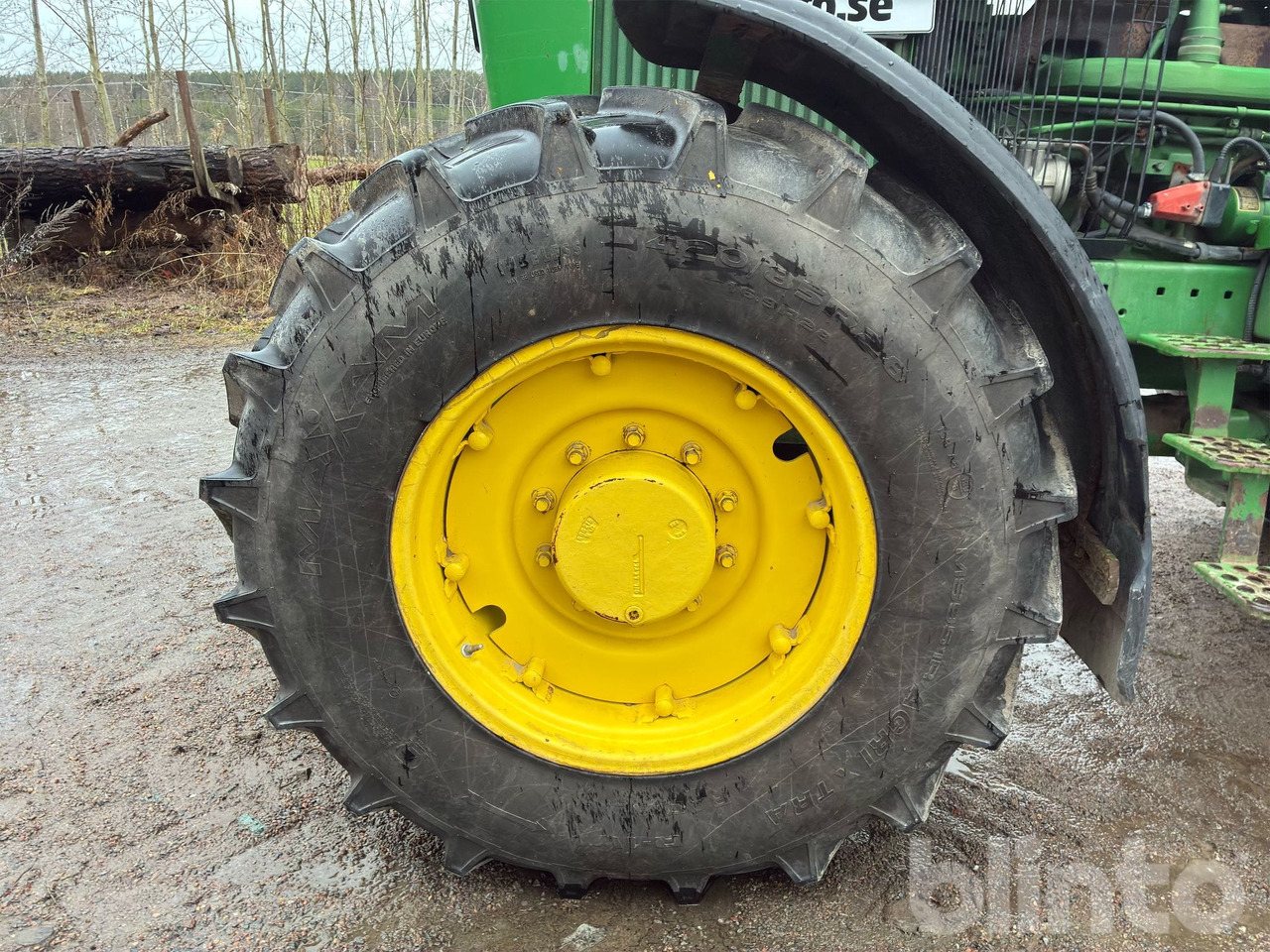 장궤형 트랙터 J. DEERE 4250 4WD : 사진 10 장궤형 트랙터 J. DEERE 4250 4WD : 사진 10