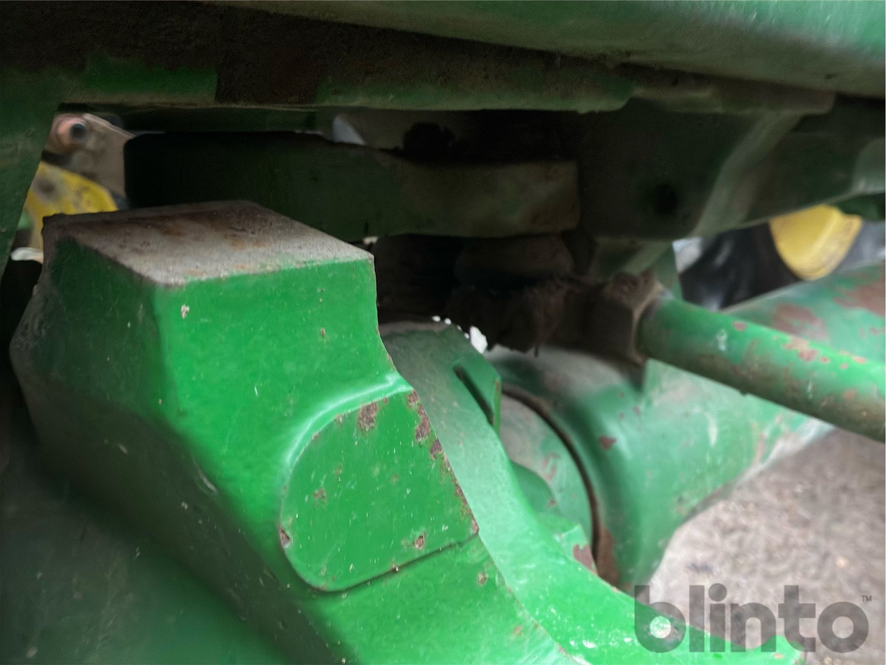 장궤형 트랙터 J. DEERE 4250 4WD : 사진 44 장궤형 트랙터 J. DEERE 4250 4WD : 사진 44