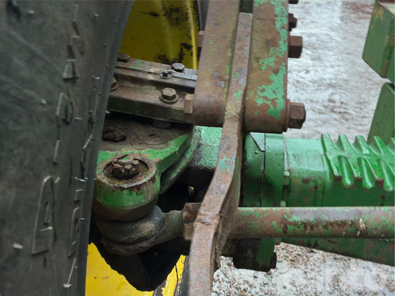 장궤형 트랙터 J. DEERE 4250 4WD : 사진 41 장궤형 트랙터 J. DEERE 4250 4WD : 사진 41