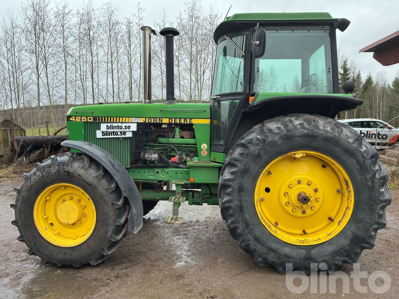 장궤형 트랙터 J. DEERE 4250 4WD : 사진 8 장궤형 트랙터 J. DEERE 4250 4WD : 사진 8
