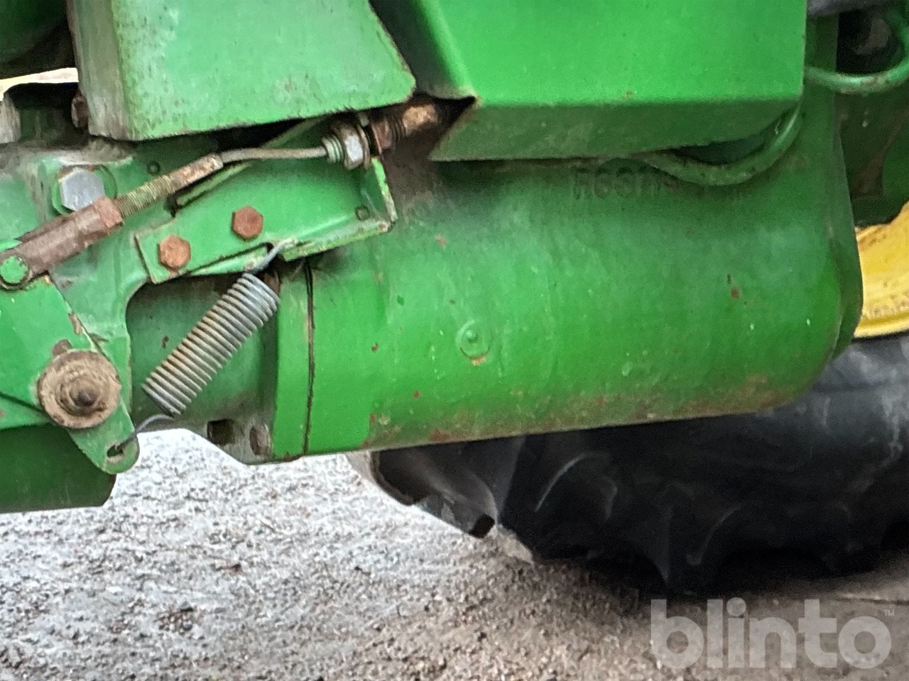 장궤형 트랙터 J. DEERE 4250 4WD : 사진 35 장궤형 트랙터 J. DEERE 4250 4WD : 사진 35