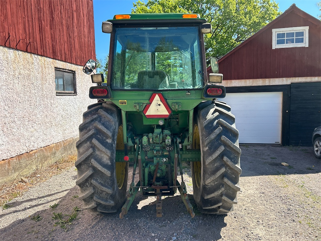 JOHN DEERE 4430 - 장궤형 트랙터 : 사진 5 JOHN DEERE 4430 - 장궤형 트랙터 : 사진 5