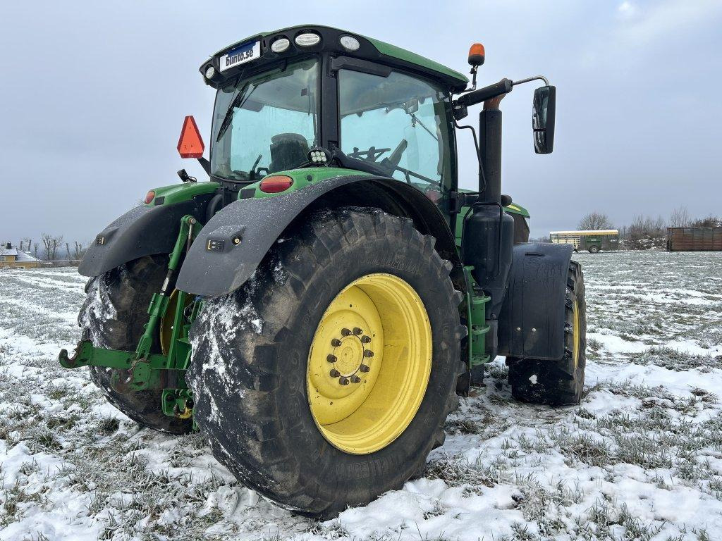 JOHN DEERE 6215R - 장궤형 트랙터 : 사진 5 JOHN DEERE 6215R - 장궤형 트랙터 : 사진 5