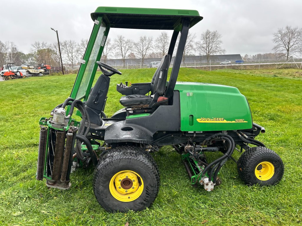 John Deere 3235C - 정원 모어 : 사진 2 John Deere 3235C - 정원 모어 : 사진 2