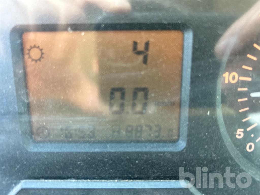 John Deere 6320 (2004) - 장궤형 트랙터 : 사진 5 John Deere 6320 (2004) - 장궤형 트랙터 : 사진 5