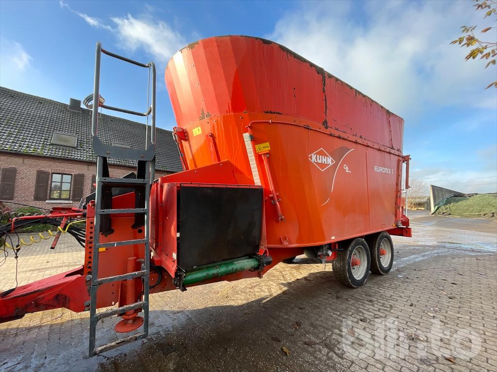Kuhn EUV 281 EUROMIX I - 목초 믹서 : 사진 1 Kuhn EUV 281 EUROMIX I - 목초 믹서 : 사진 1