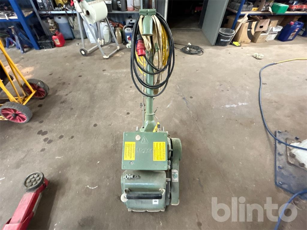 Lägler Hummel BG 112 - 건설장비 : 사진 2 Lägler Hummel BG 112 - 건설장비 : 사진 2