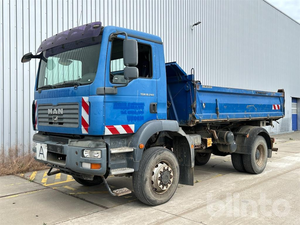 MAN TGM 18.240 Allrad 4x4 - 덤프트럭 : 사진 2 MAN TGM 18.240 Allrad 4x4 - 덤프트럭 : 사진 2