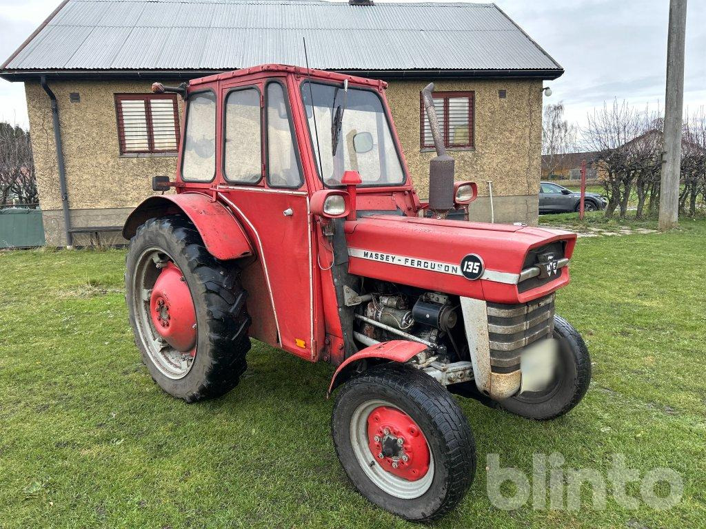MASSEY FERGUSON 135 - 장궤형 트랙터 : 사진 4 MASSEY FERGUSON 135 - 장궤형 트랙터 : 사진 4