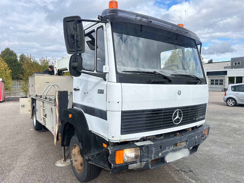 MERCEDES BENZ 817 - 트럭 탑재 고가작업 플랫폼 : 사진 3 MERCEDES BENZ 817 - 트럭 탑재 고가작업 플랫폼 : 사진 3