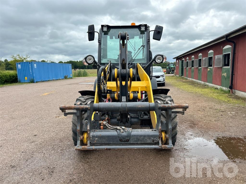 New Holland W50C - 590 timmar - 휠 로더 : 사진 2 New Holland W50C - 590 timmar - 휠 로더 : 사진 2