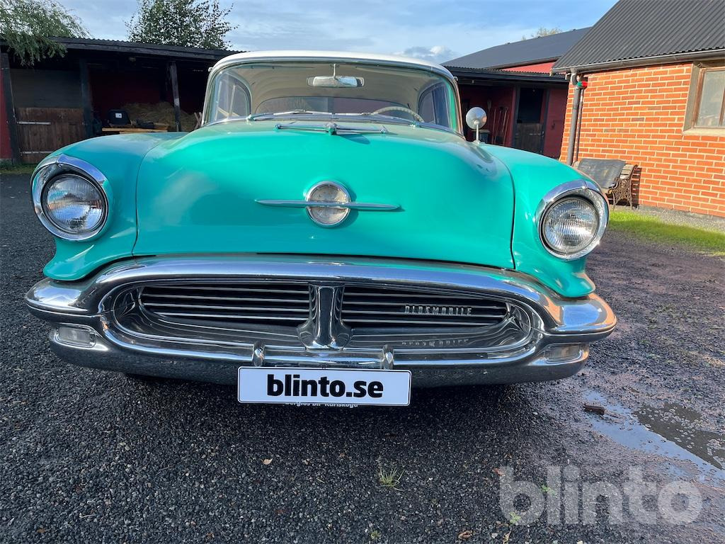 Oldsmobile 88 Holiday - 차량 : 사진 2 Oldsmobile 88 Holiday - 차량 : 사진 2