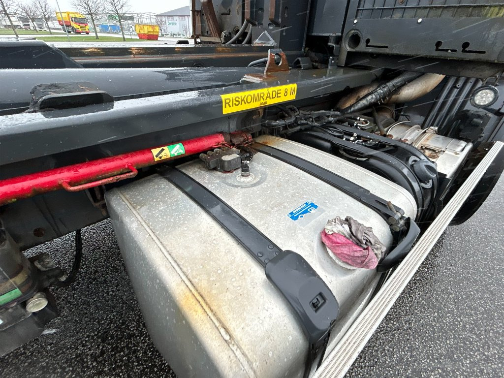 후크 리프트 트럭 SCANIA G380LB6X2HSZ : 사진 43