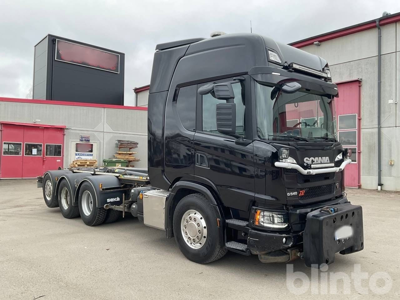 SCANIA Nextgen XT 540 plogbil 8x4 - 후크 리프트 트럭 : 사진 1 SCANIA Nextgen XT 540 plogbil 8x4 - 후크 리프트 트럭 : 사진 1