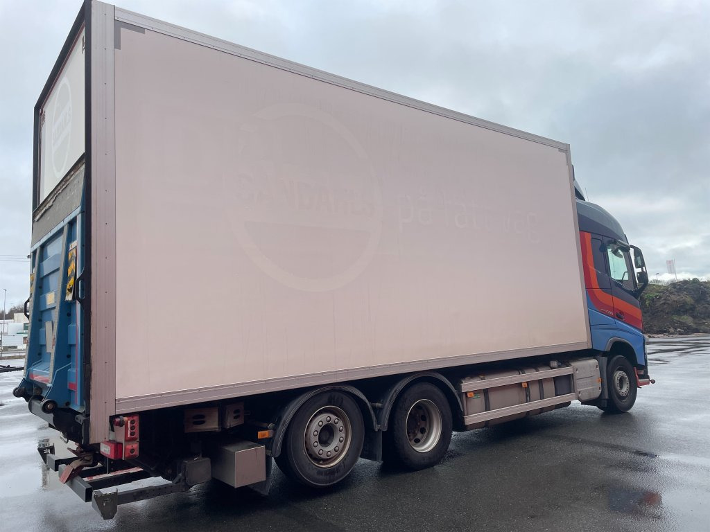 VOLVO FH 500 6x2*2 - 박스 트럭 : 사진 3 VOLVO FH 500 6x2*2 - 박스 트럭 : 사진 3