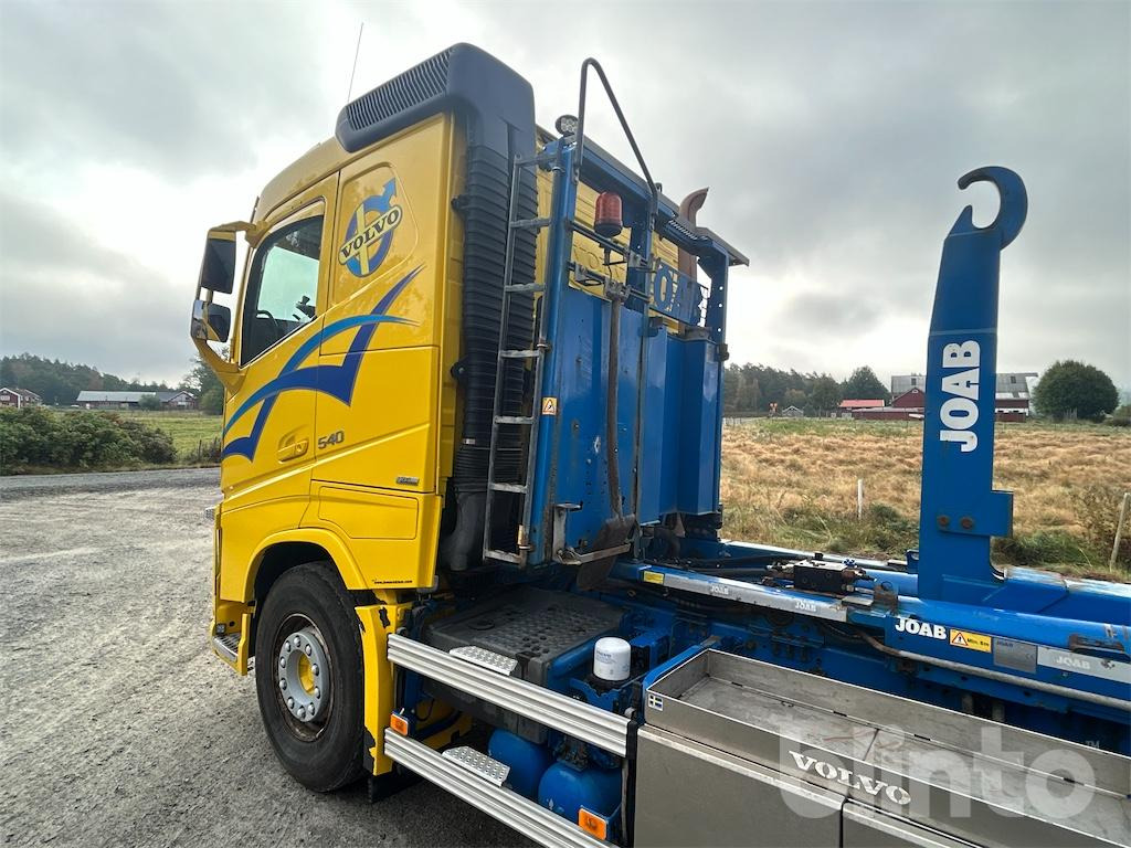 VOLVO FH 540 8*4 tridem - 후크 리프트 트럭 : 사진 5 VOLVO FH 540 8*4 tridem - 후크 리프트 트럭 : 사진 5