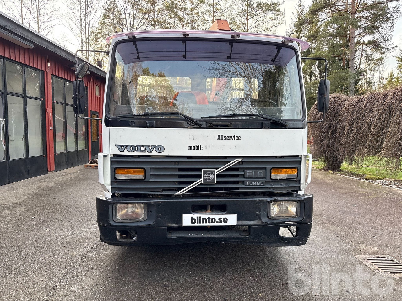 VOLVO FL614 4X2 - 덤프트럭, 크레인 트럭 : 사진 2 VOLVO FL614 4X2 - 덤프트럭, 크레인 트럭 : 사진 2