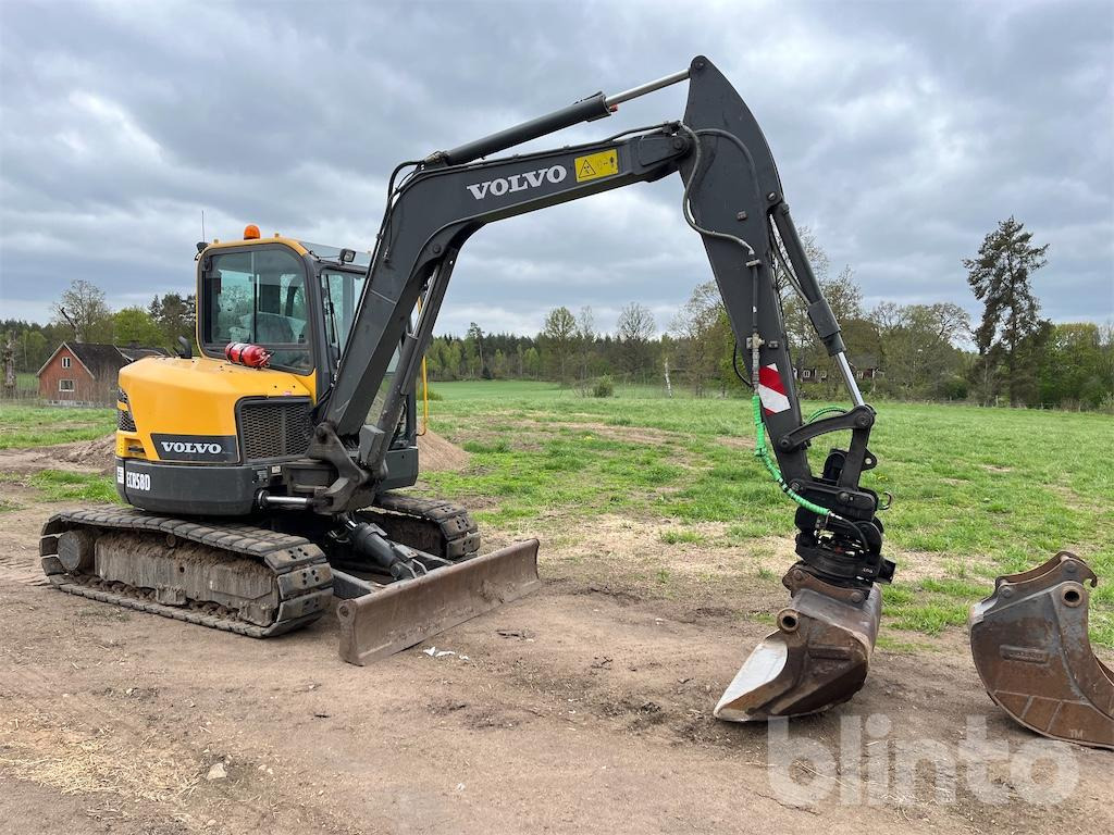 Volvo ECR58D med 5 redskap - 크롤러 굴삭기 : 사진 1 Volvo ECR58D med 5 redskap - 크롤러 굴삭기 : 사진 1