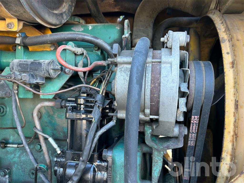 휠 로더 Volvo LM846 : 사진 15
