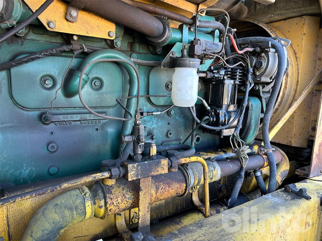 휠 로더 Volvo LM846 : 사진 14