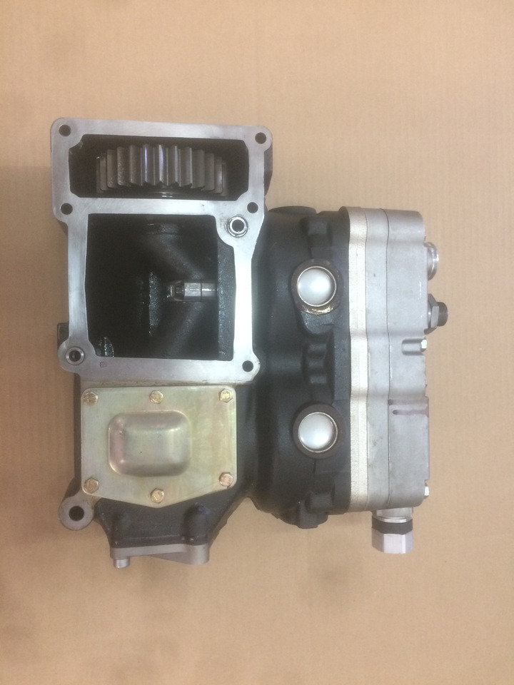 COMPRESSORE ARIA BICILINDRICO SENZA PRESA DI FORZA MAN / KNORR - 공기 압축기 : 사진 1 COMPRESSORE ARIA BICILINDRICO SENZA PRESA DI FORZA MAN / KNORR - 공기 압축기 : 사진 1