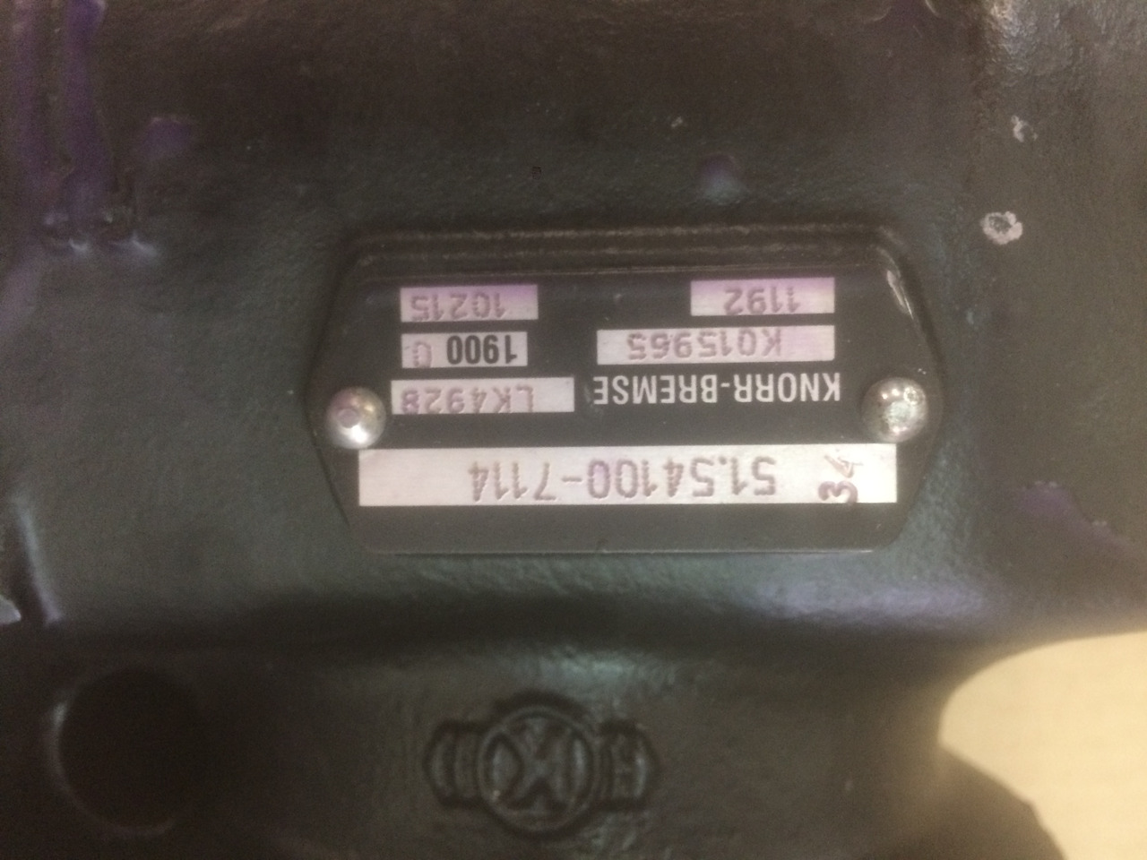 COMPRESSORE ARIA BICILINDRICO SENZA PRESA DI FORZA MAN / KNORR - 공기 압축기 : 사진 4 COMPRESSORE ARIA BICILINDRICO SENZA PRESA DI FORZA MAN / KNORR - 공기 압축기 : 사진 4