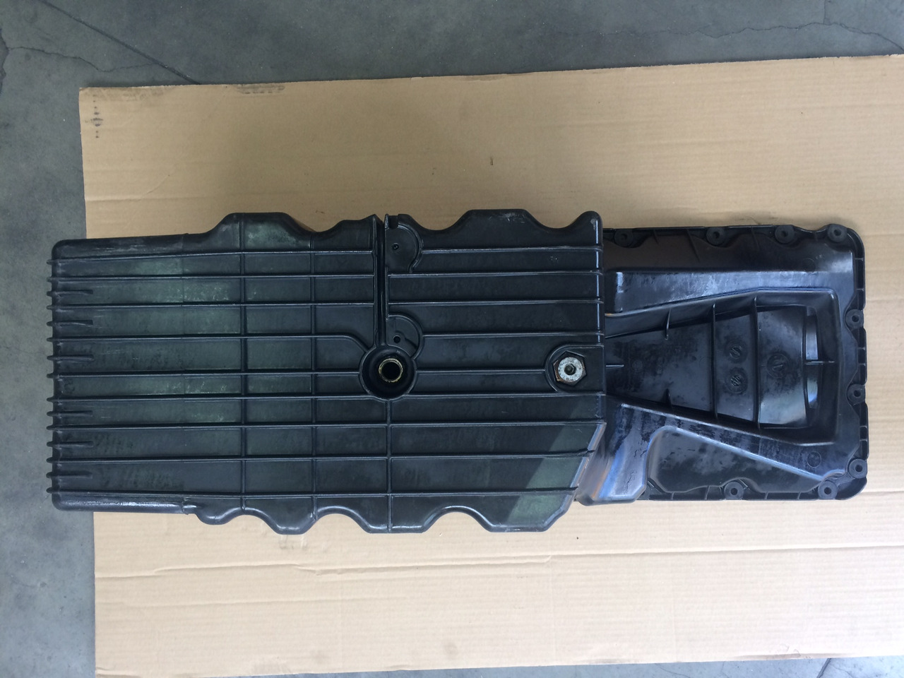 COPPA OLIO MERCEDES 9060101313 - MOTORE OM906 TRUCK - 오일 팬 : 사진 2 COPPA OLIO MERCEDES 9060101313 - MOTORE OM906 TRUCK - 오일 팬 : 사진 2