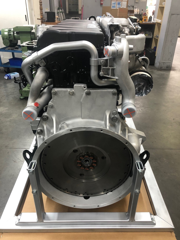엔진 MOTORE MAN D2066LOH12 / MAN D2066 LOH12 : 사진 12