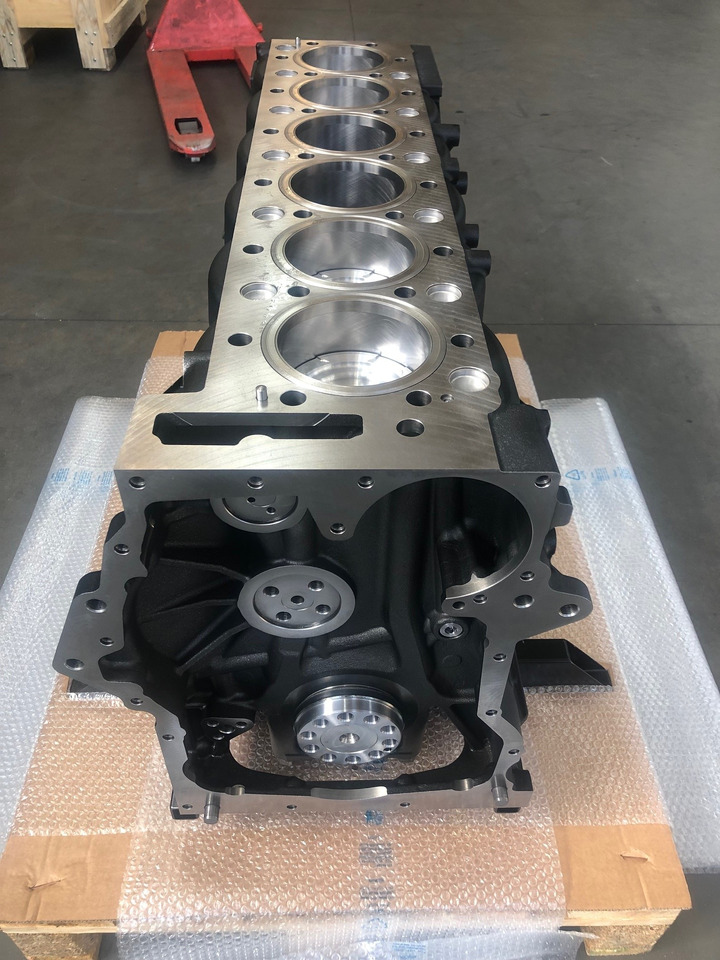 SHORTBLOCK / BLOCCO MOTORE MAN D2066 EURO6 (camion e bus) - 실린더 블록 트럭 용 : 사진 3 SHORTBLOCK / BLOCCO MOTORE MAN D2066 EURO6 (camion e bus) - 실린더 블록 트럭 용 : 사진 3