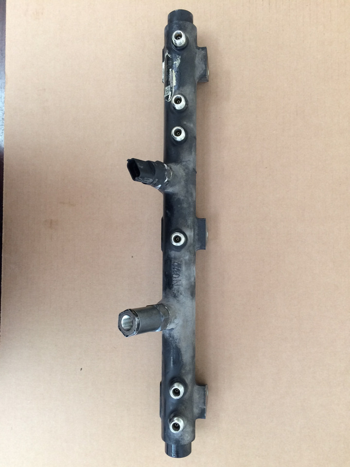 TUBO PRESSIONE COMMON RAIL MAN 51103116038 - 연료 시스템 : 사진 2 TUBO PRESSIONE COMMON RAIL MAN 51103116038 - 연료 시스템 : 사진 2