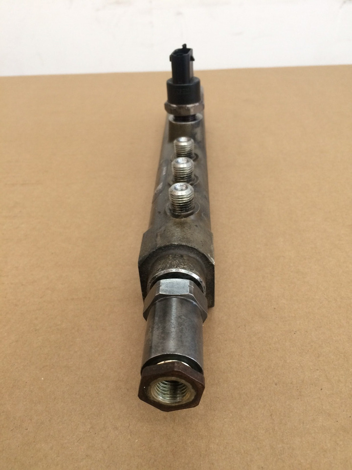 TUBO PRESSIONE COMMON RAIL MAN 51103116062 - 연료 시스템 : 사진 5 TUBO PRESSIONE COMMON RAIL MAN 51103116062 - 연료 시스템 : 사진 5