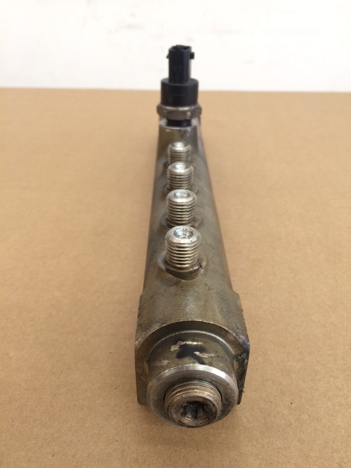 TUBO PRESSIONE COMMON RAIL MAN 51103116062 - 연료 시스템 : 사진 4 TUBO PRESSIONE COMMON RAIL MAN 51103116062 - 연료 시스템 : 사진 4
