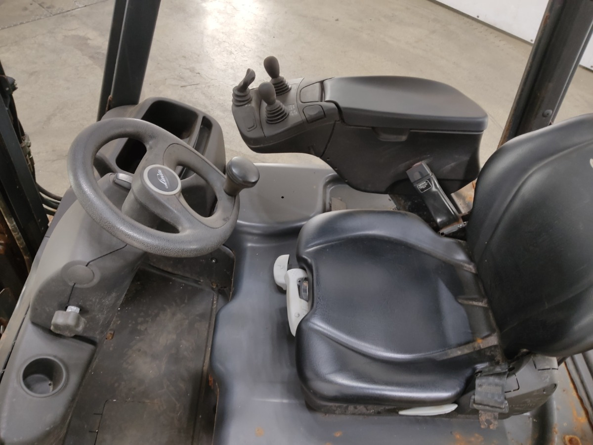 Linde E14 - 전기 지게차 : 사진 3 Linde E14 - 전기 지게차 : 사진 3